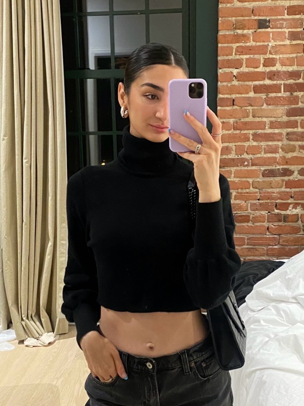 Aritzia Black Cropped Turtleneck Sweater